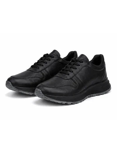 Black Terrain Leather Runner Erkek